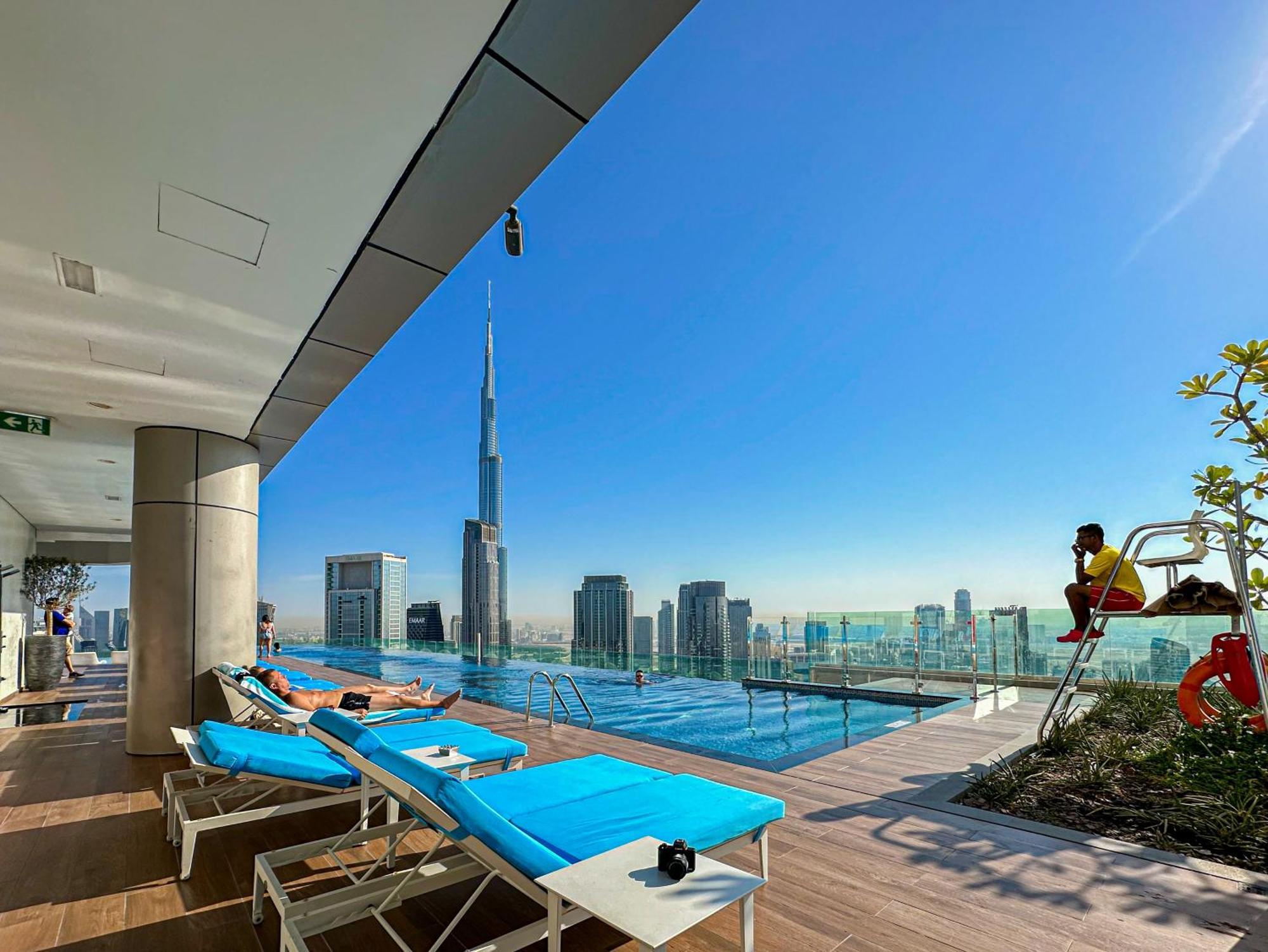 Best Burj Khalifa View Balcony Apartment With 64Th Floor Infinity Pool In Paramount Hotel Midtown Dubái Exterior foto