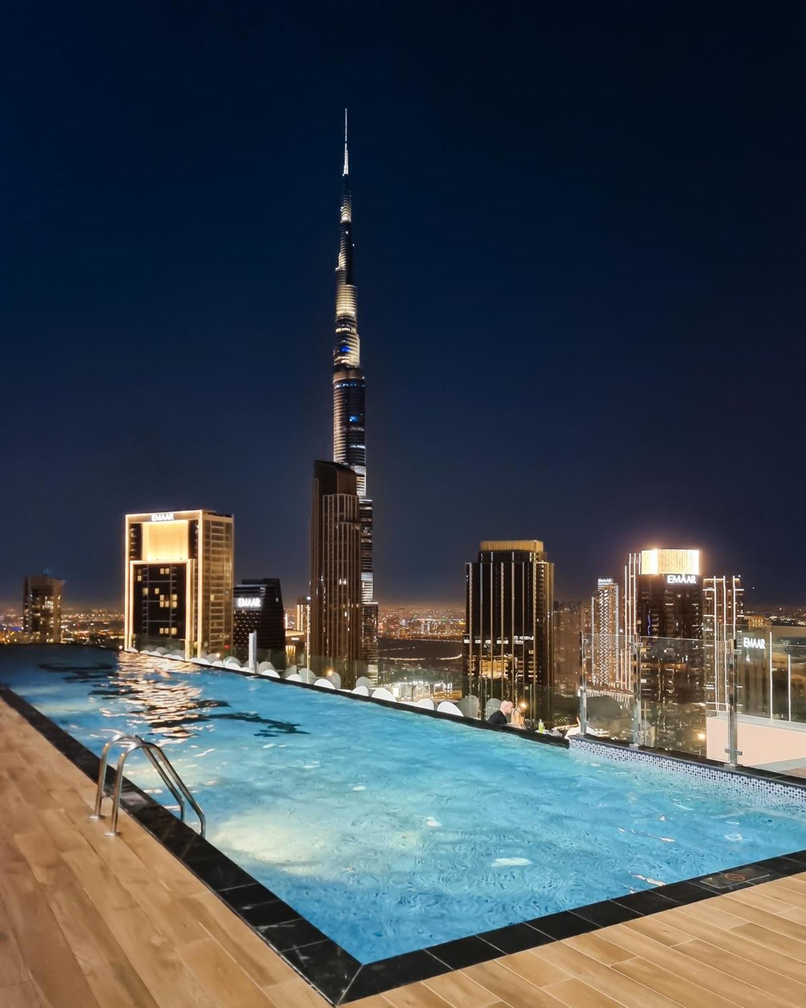 Best Burj Khalifa View Balcony Apartment With 64Th Floor Infinity Pool In Paramount Hotel Midtown Dubái Exterior foto