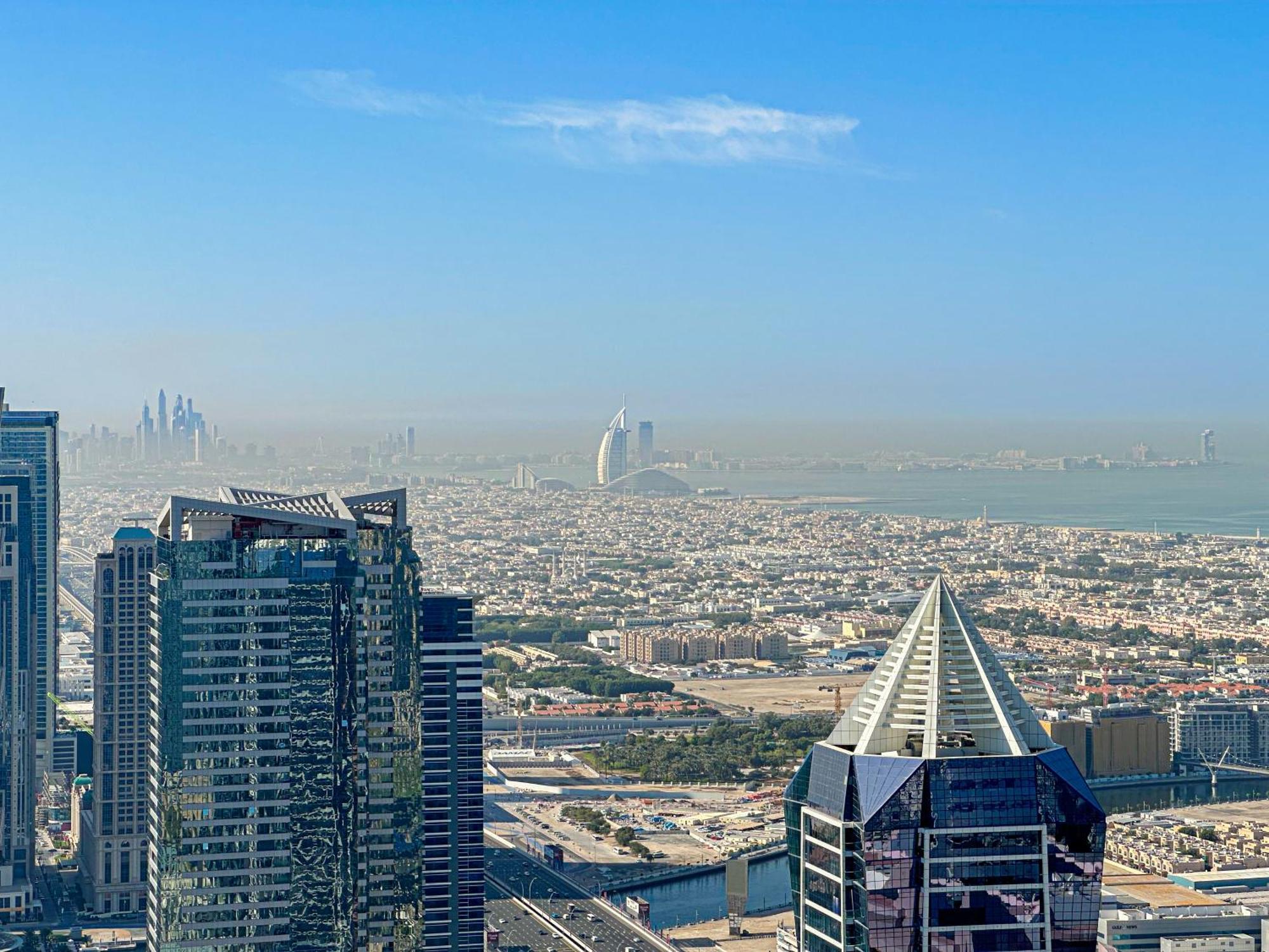 Best Burj Khalifa View Balcony Apartment With 64Th Floor Infinity Pool In Paramount Hotel Midtown Dubái Exterior foto