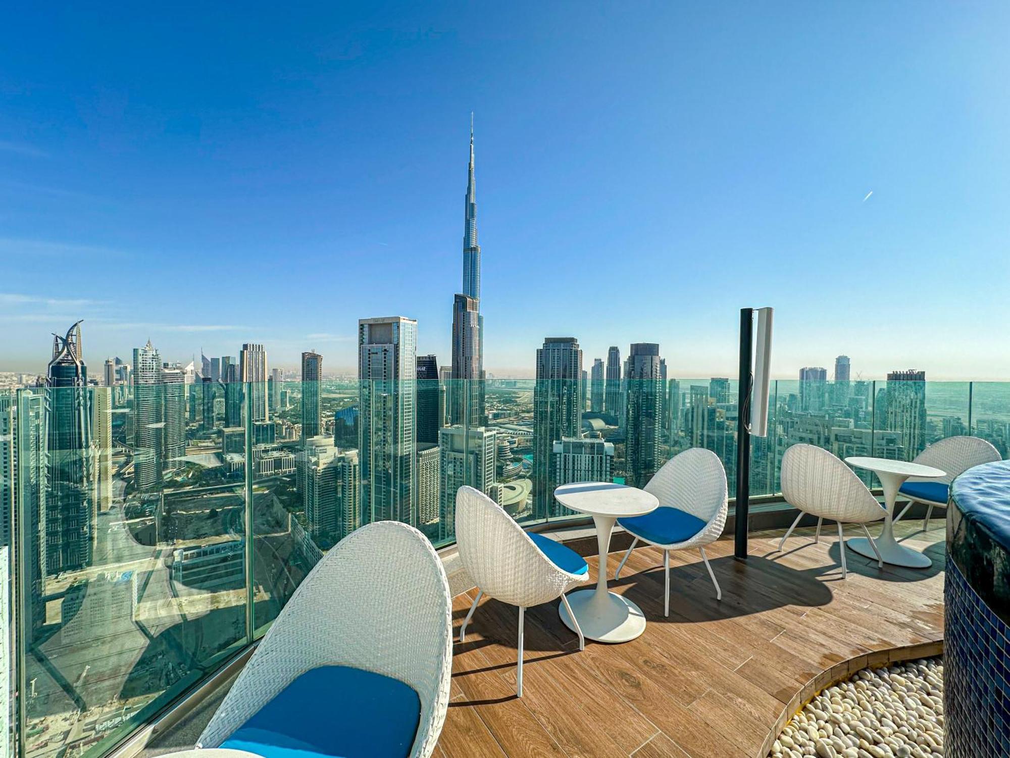 Best Burj Khalifa View Balcony Apartment With 64Th Floor Infinity Pool In Paramount Hotel Midtown Dubái Exterior foto