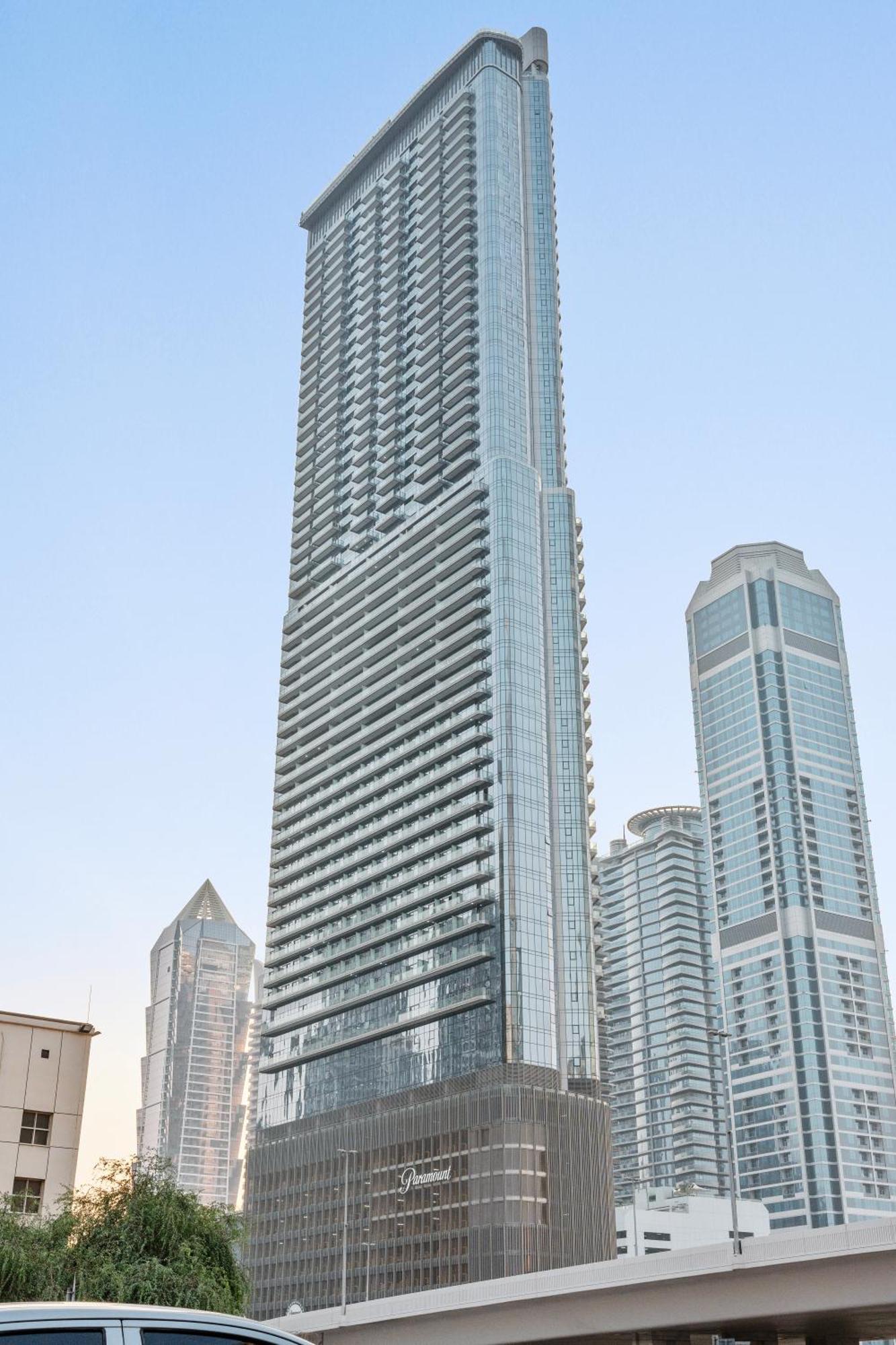 Best Burj Khalifa View Balcony Apartment With 64Th Floor Infinity Pool In Paramount Hotel Midtown Dubái Exterior foto